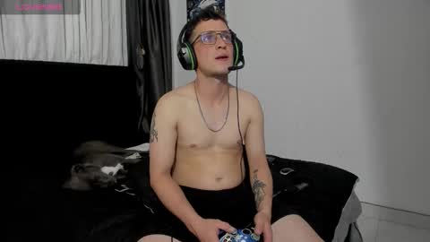 Snapshot of ryan15_ chatting on 11/08/25, 11:25 Ryan 15 online show from 11/08/25, 11:25