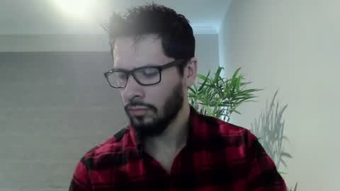 Snapshot of ryan_chatter chatting on 06/18/26, 12:11 Ryan online show from 06/18/26, 12:11