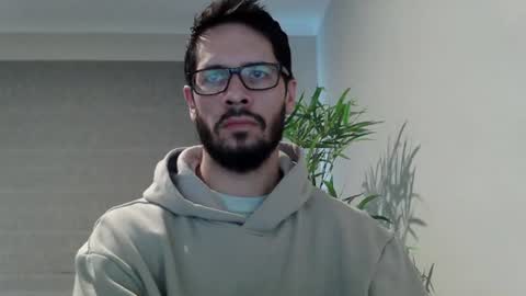 Snapshot of ryan_chatter chatting on 06/19/26, 02:16 Ryan online show from 06/19/26, 02:16