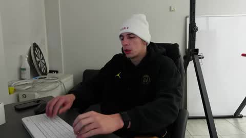 RYAN DOZER online show from 11/30/25, 07:01