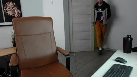 Snapshot of ryan_dozer chatting on 03/21/26, 08:19 RYAN DOZER online show from 03/21/26, 08:19