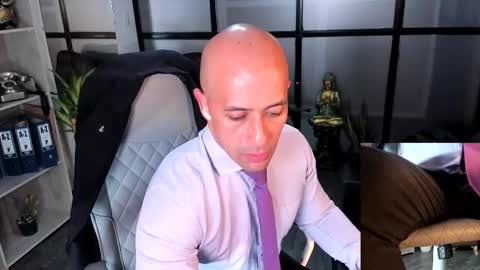 Snapshot of ryan_master_ chatting on 12/13/24, 01:26 ryan_master_ online show from 12/13/24, 01:26