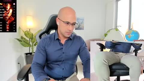 Snapshot of ryan_master_ chatting on 12/17/24, 02:44 ryan_master_ online show from 12/17/24, 02:44