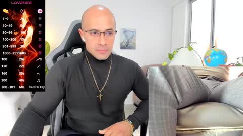 Snapshot of ryan_master_ chatting on 12/18/24, 01:23 ryan_master_ online show from 12/18/24, 01:23