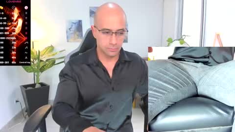 Snapshot of ryan_master_ chatting on 01/02/25, 12:57 ryan_master_ online show from 01/02/25, 12:57