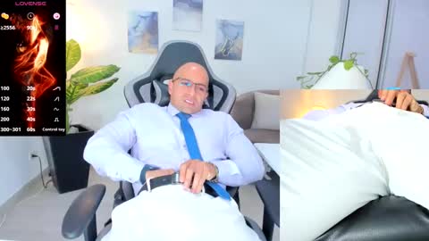 Snapshot of ryan_master_ chatting on 01/04/25, 12:05 ryan_master_ online show from 01/04/25, 12:05
