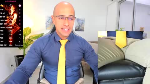 Snapshot of ryan_master_ chatting on 01/05/25, 12:10 ryan_master_ online show from 01/05/25, 12:10