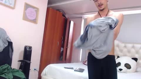 ryan online show from 02/04/25, 05:12