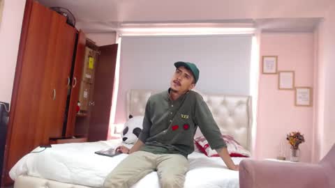 ryan online show from 02/06/25, 08:02