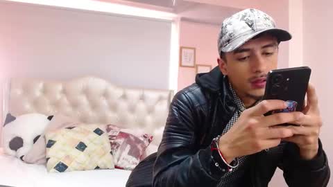 ryan online show from 02/10/25, 01:22