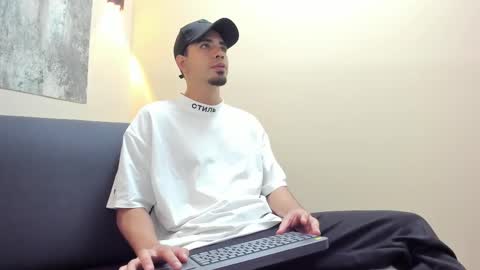 Ryan online show from 10/03/25, 04:37