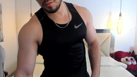Snapshot of ryan_ward79 chatting on 03/31/26, 12:01 Ryan online show from 03/31/26, 12:01
