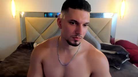 Snapshot of ryan_ward79 chatting on 06/11/26, 02:11 Ryan online show from 06/11/26, 02:11