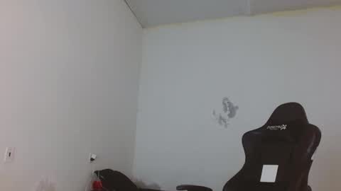 Snapshot of ryan_warren18 chatting on 12/12/24, 07:26 RYAN online show from 12/12/24, 07:26