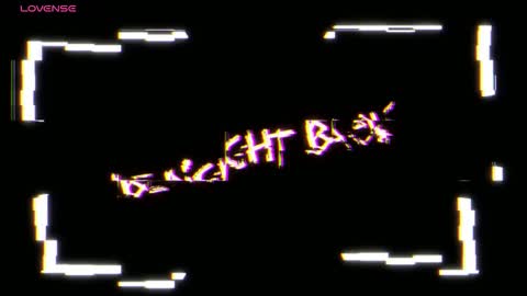 Snapshot of ryan_warren18 chatting on 09/28/25, 05:02 RYAN online show from 09/28/25, 05:02