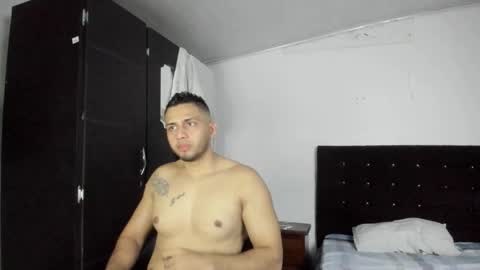 ryan_xc1 online show from 09/17/25, 12:23