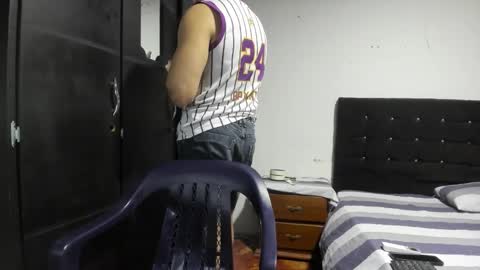 ryan_xc1 online show from 01/09/26, 02:14