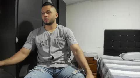 ryan_xc1 online show from 05/25/26, 12:38