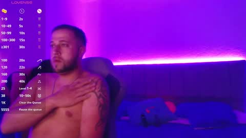 Snapshot of ryanandpamela_ chatting on 02/26/25, 10:04 Ryan And Pamela online show from 02/26/25, 10:04