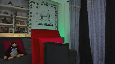 Snapshot of ryanboy30 chatting on 11/16/25, 05:51 ryanboy30 online show from 11/16/25, 05:51