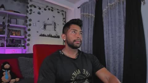 Snapshot of ryanboy30 chatting on 11/18/25, 10:25 ryanboy30 online show from 11/18/25, 10:25