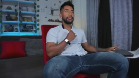 Snapshot of ryanboy30 chatting on 12/01/25, 01:32 ryanboy30 online show from 12/01/25, 01:32