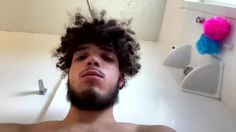 Snapshot of ryancotto193 chatting on 10/19/25, 05:24 ryancotto193 online show from 10/19/25, 05:24