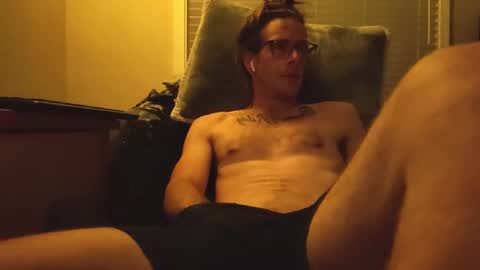 Snapshot of ryanfc85 chatting on 01/28/25, 04:18 RFC666 online show from 01/28/25, 04:18