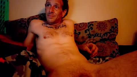 Snapshot of ryanfc85 chatting on 10/07/25, 06:38 RFC666 online show from 10/07/25, 06:38