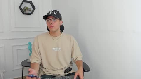 Ryan  online show from 10/29/25, 03:25