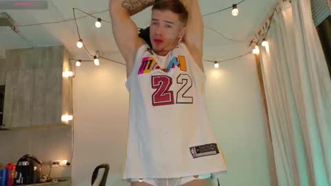 Snapshot of ryann_blue_ chatting on 09/12/25, 12:22 Ryan Blue ig ryannblue online show from 09/12/25, 12:22