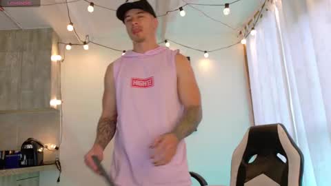 Snapshot of ryann_blue_ chatting on 10/23/25, 07:34 Ryan Blue ig ryannblue online show from 10/23/25, 07:34