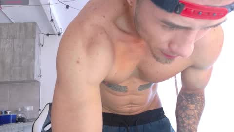 Snapshot of ryann_blue_ chatting on 11/16/25, 06:13 Ryan Blue ig ryannblue online show from 11/16/25, 06:13