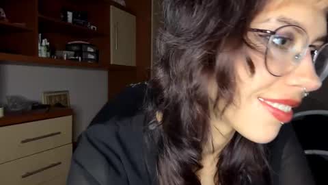 Kate online show from 11/21/25, 02:16