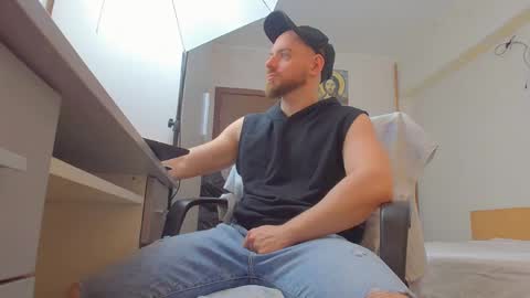 Snapshot of ryanstone_ chatting on 03/28/26, 07:52 Ryanstone online show from 03/28/26, 07:52