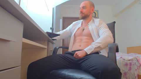 Snapshot of ryanstone_ chatting on 04/29/26, 05:55 Ryanstone online show from 04/29/26, 05:55