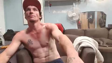 Ryan Tee online show from 10/18/25, 08:37