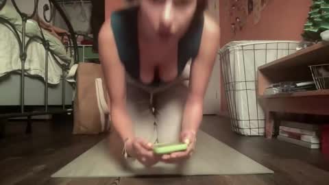 rylanxoxo online show from 11/19/25, 04:12