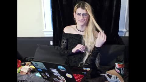 Ryn Michele online show from 12/18/24, 12:29