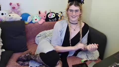 Ryn Michele online show from 01/12/25, 11:15