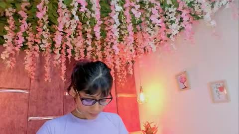 Snapshot of rynka__ chatting on 02/15/26, 03:58 rynka online show from 02/15/26, 03:58