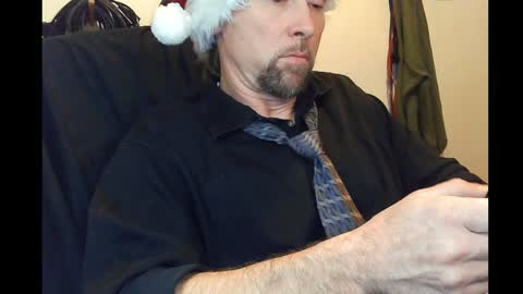 Snapshot of rynoxox chatting on 12/15/24, 11:23 rynoxox online show from 12/15/24, 11:23