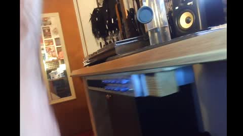 Snapshot of rynoxox chatting on 03/19/26, 05:55 rynoxox online show from 03/19/26, 05:55