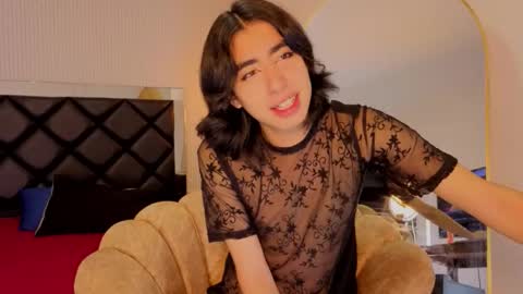 Snapshot of ryo_fem chatting on 11/18/25, 08:35 Ryo online show from 11/18/25, 08:35