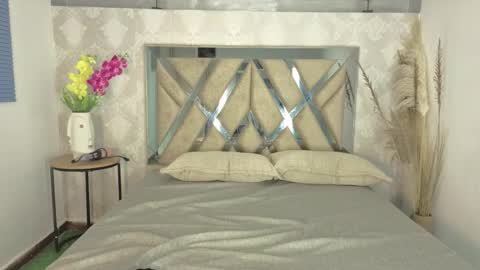 Snapshot of ryo_fem chatting on 12/19/25, 01:23 Ryo online show from 12/19/25, 01:23