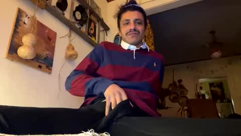 Snapshot of rzp1313 chatting on 12/23/25, 05:49 rzp1313 online show from 12/23/25, 05:49