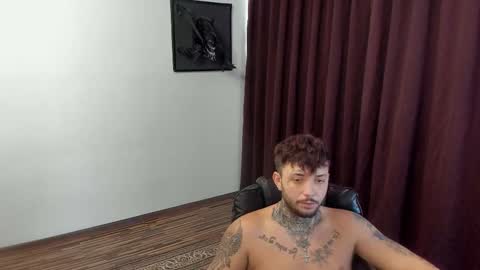 Snapshot of s1nmaster chatting on 11/03/25, 08:26 s1nmaster online show from 11/03/25, 08:26