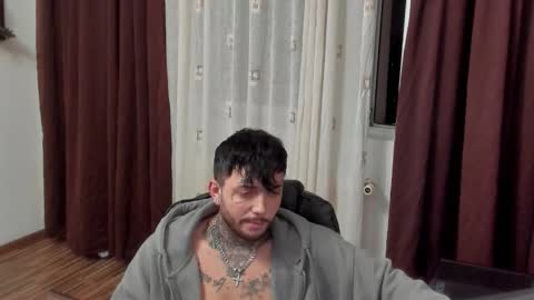 Snapshot of s1nmaster chatting on 12/02/25, 07:31 s1nmaster online show from 12/02/25, 07:31