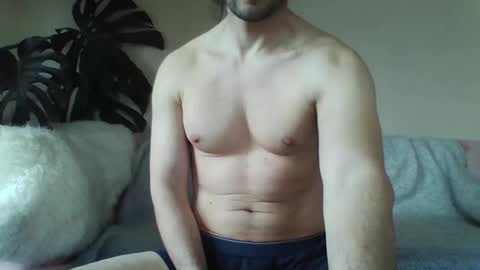 Snapshot of s43_ chatting on 04/04/26, 01:52 s43_ online show from 04/04/26, 01:52