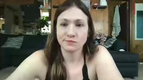 s496925 online show from 10/10/25, 05:34